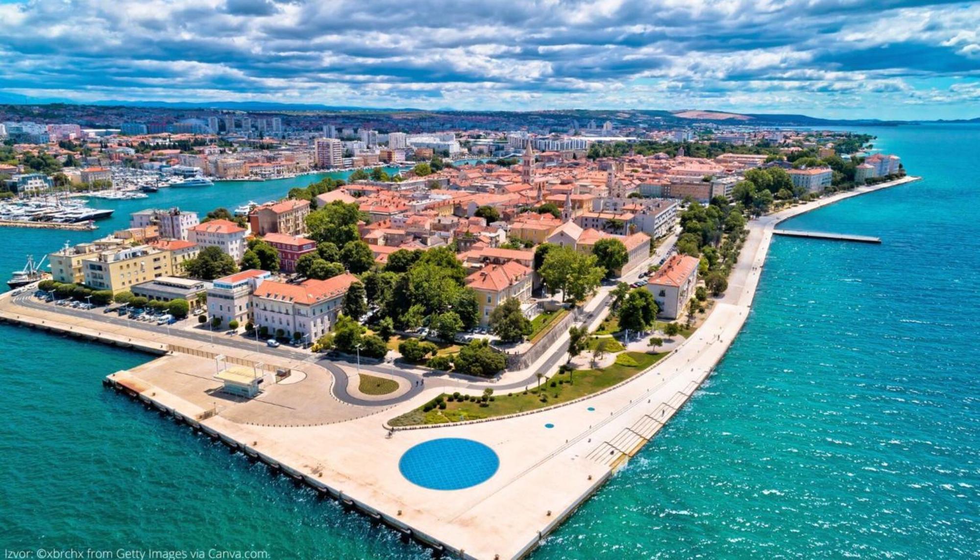 Residence Jonathan Biograd Na Moru Bagian luar foto