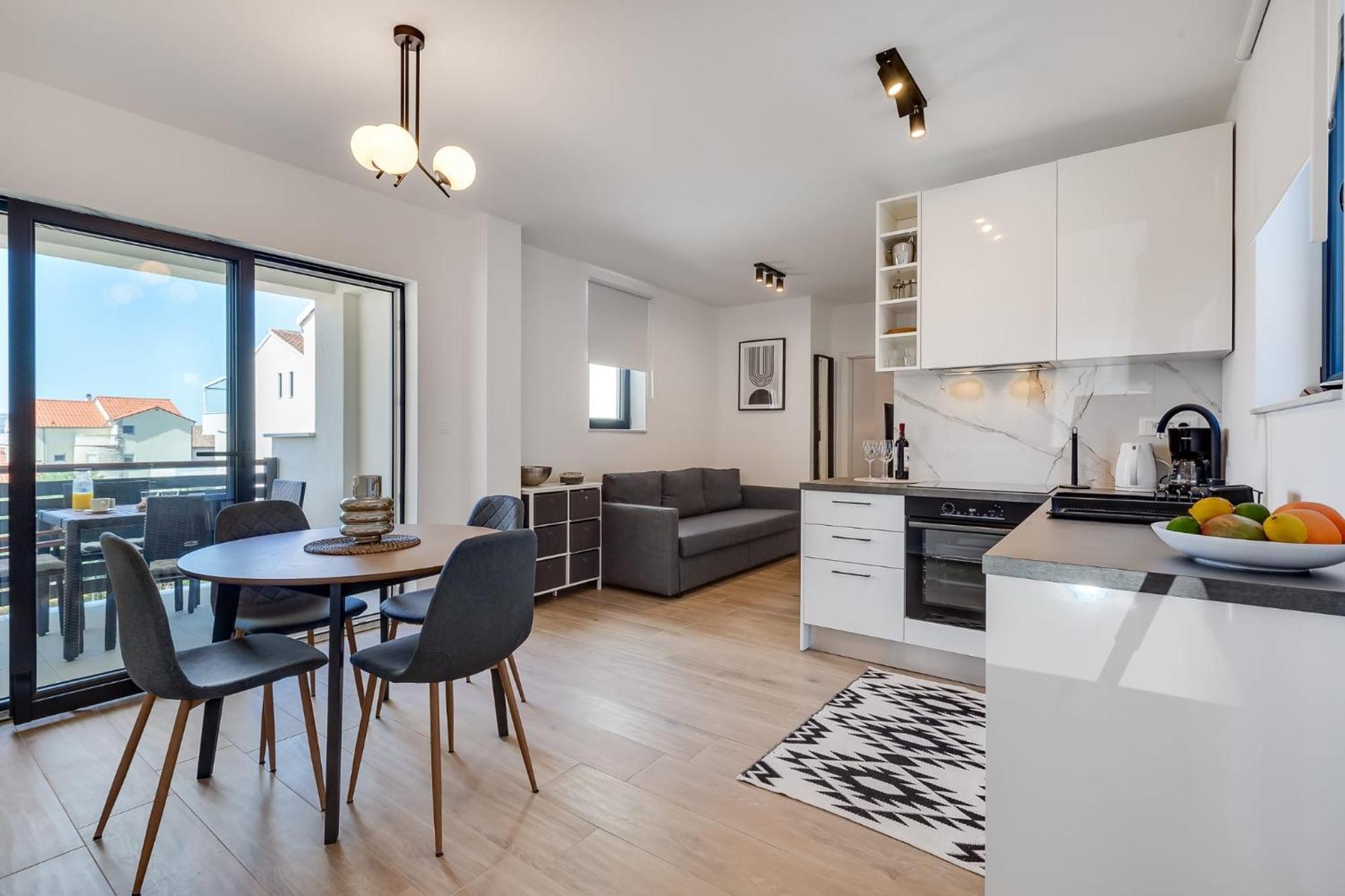 Residence Jonathan Biograd Na Moru Bagian luar foto